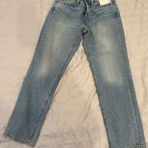 Women’s Vintage Straight Light Blue Jeans